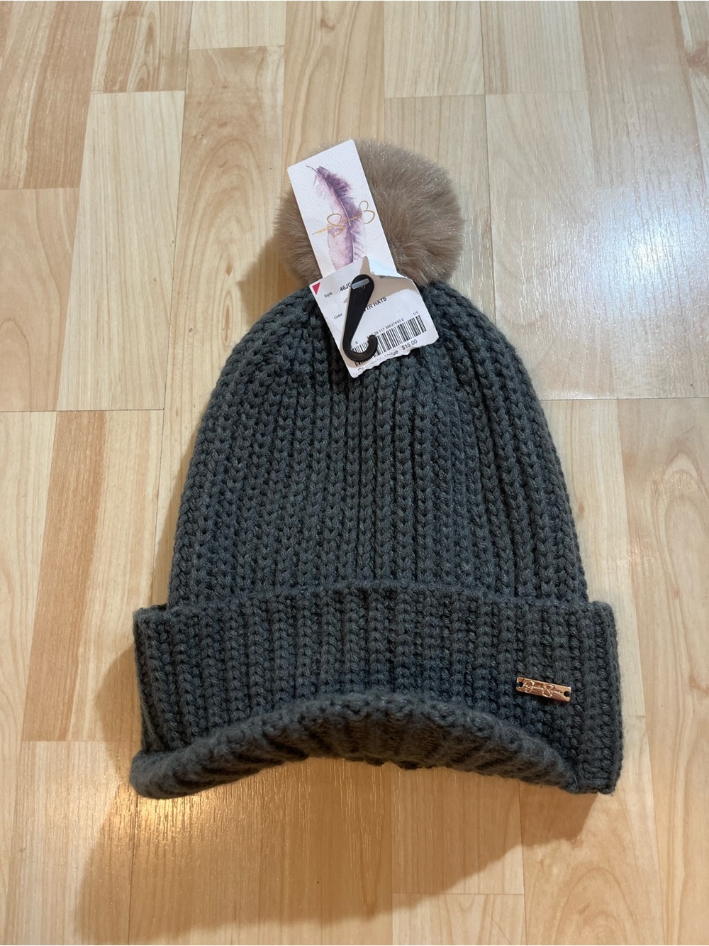 New with tags knitted pom Pom winter hat grey